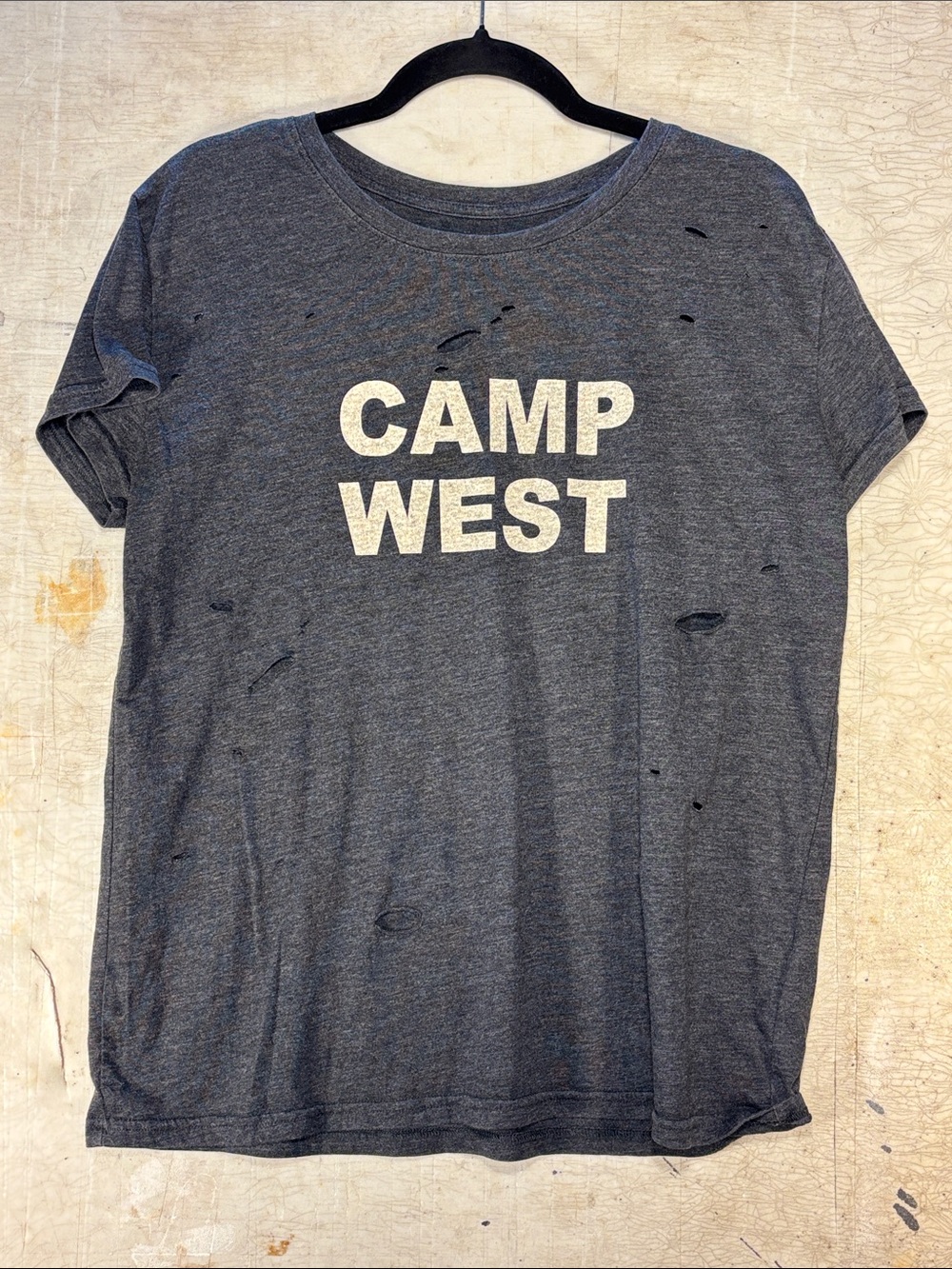 Women’s stressed Camp West' Graphic Tee - Charcoal